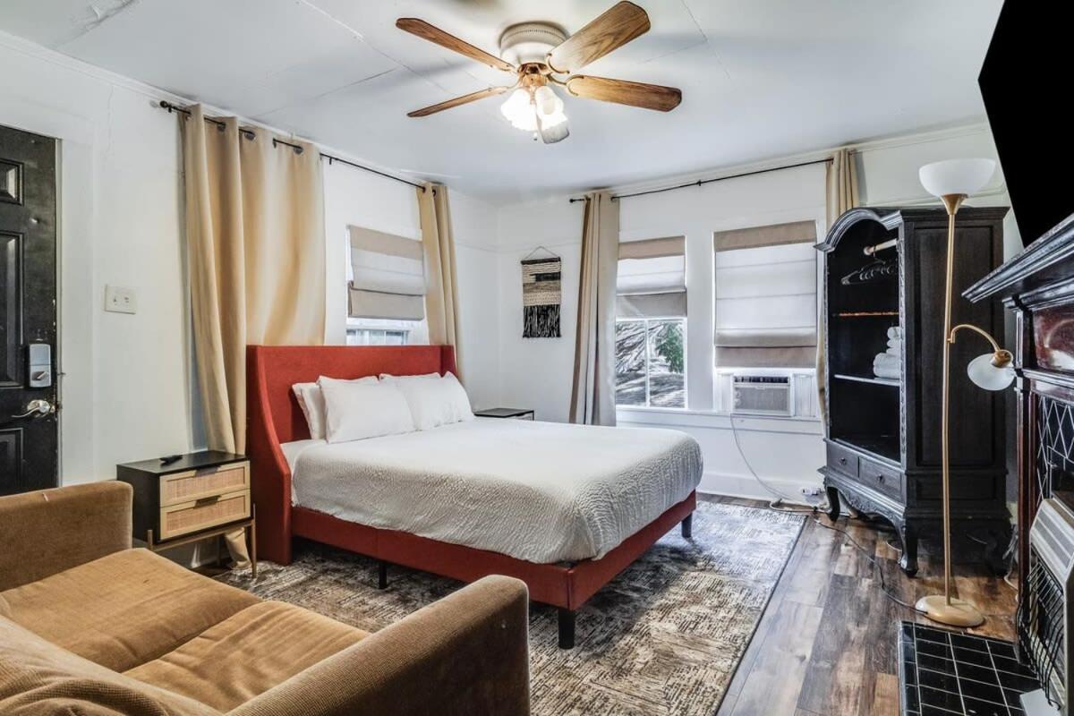Lafayette At Your Doorstep, Private Rm ภายนอก รูปภาพ